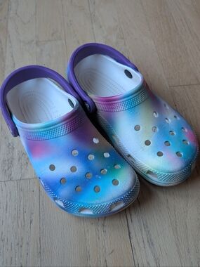 CROCS Kids Tie-Dye Clog Sandals with Purple Strap